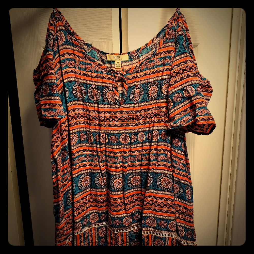 Cold shoulder top